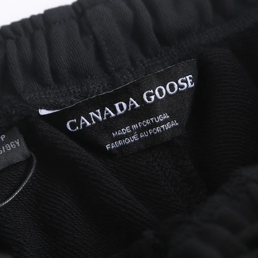 CAN GOOSE ： ， ， ， ， 。 ， 。 ： ， ， ， ， 3 ， 、 、 ， 。 ， ， ， 、 ， ， ， Classic 。 1： ， ， ， ， 。 ， ， Wear-Resistant， ， ， ， 。 2： ， ， ， ， 。 3： ， ， ； ， 。 ： Size：S M L XL ：D